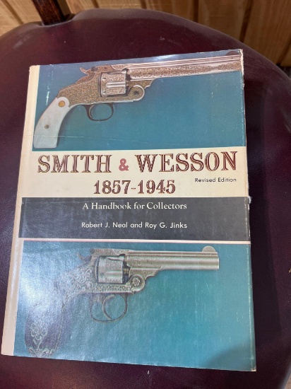 smith & Wesson book