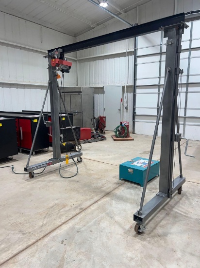 ROLL AROUND SHOP A FRAME WITH ELECTRIC WINCH