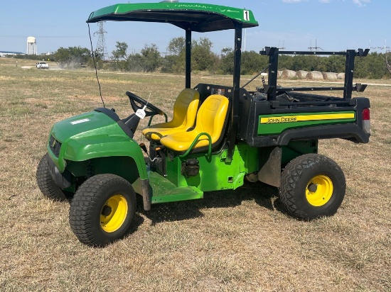 JOHN DEERE GATOR