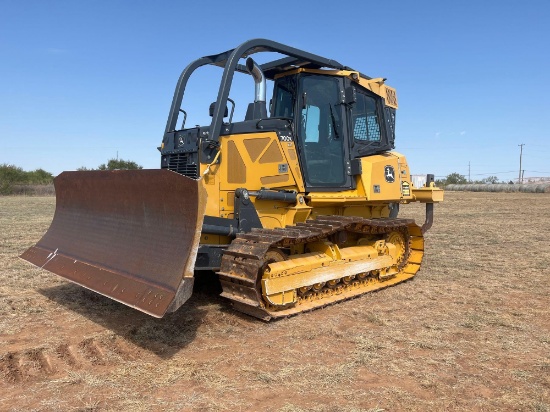 JD 700K BULLDOZIER