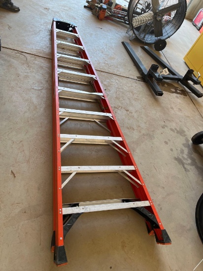 WERNER 12' LADDER RED NEW