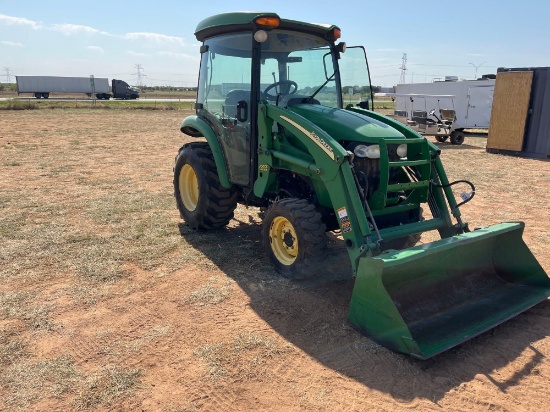 JD 3520 TRACTOR