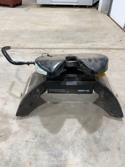 REESE FIFTH WHEEL HITCH