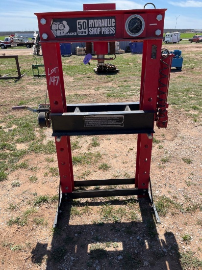 SHOP PRESS