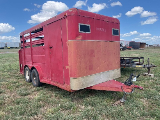 16 FT 3 HORSE SLANT TRAILER