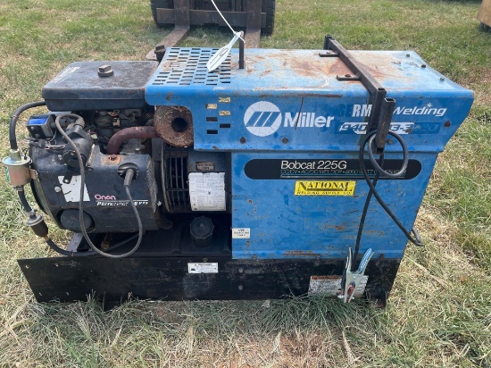 MILLER BOBCAT 225 WELDER 4FT LEADS RUNS AND OPERATES