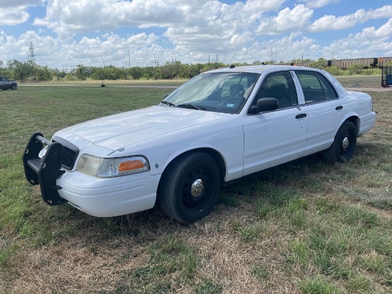 2007 Ford Crown Victoria Passenger Car, VIN # 2FAFP71W47X149823