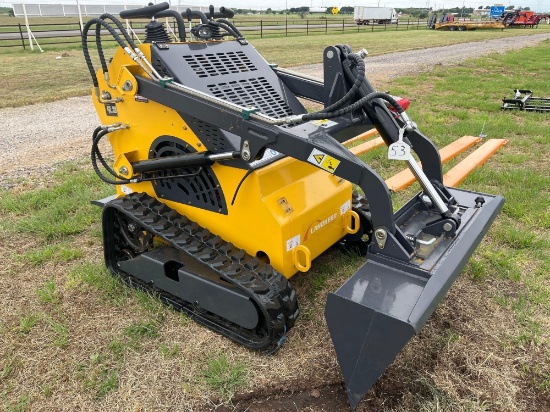 Serial No. ZWD202503125-56 Product Name Mini Skid Steer Loader Brand LANDHERO Year 2025 Condition
