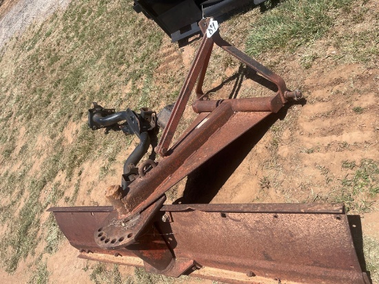 2007 DODGE RECEIVER HITCH AND 5 FT BLADE FOR GARDEN TRACTOR