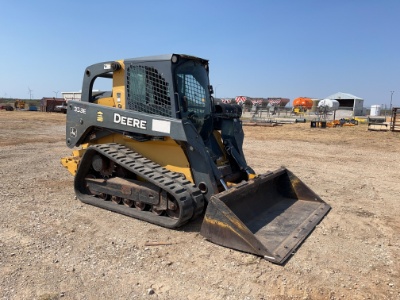 John Deere 333e Skid Steer With Bucket