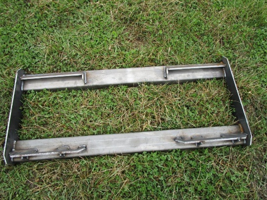 Heavy Duty Skidsteer Mounting Attachment Plate Frame