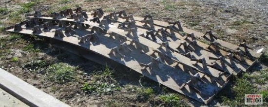 9 - 6" x 10' Concrete Steel Flatwork Whip Curved Forms Single wedge heave-gauge steel stake pockets