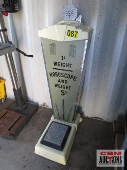20th Century Antique American Scale Mfg. Horoscope Weight Scale. Great Condition. 1 - 5 Cent Coin NO