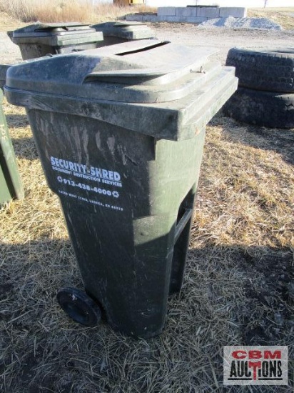 Green Plastic Trash Can On Wheels With Lid