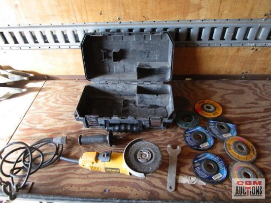 Dewalt DW402 4 1/2" Angle Grinder, Extra Grinding Wheels With Case Runs