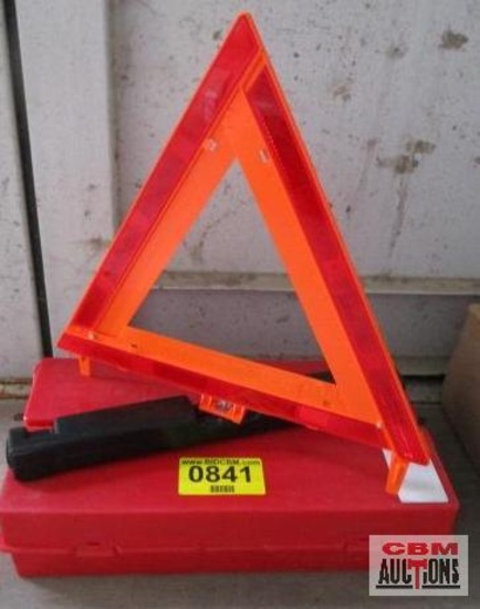 2 Boxes of safety triangles *D