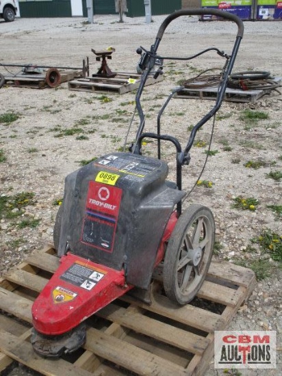 Troy-Bilt Walk behind trimmer 6 hp Briggs doesn't run S#1106321