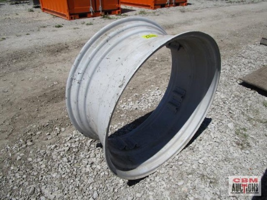1 New Holland Tractor Rim P# 07870562