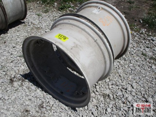 2 New Holland Tractor Rims W12 x 24, P#5172147