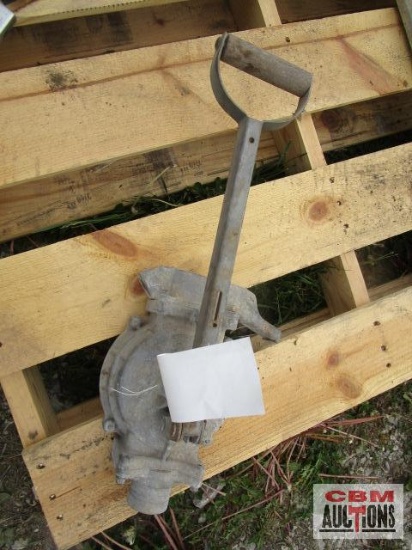 Tokheim...barrel hand pump M#786