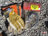 2 Pair Gloves and pack of Bungee Cords