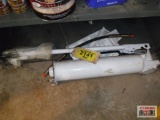 Hydraulic hand pump, appears unused *3
