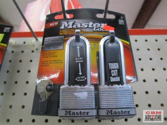 2 Master Lock 2-pack Magnum padlocks