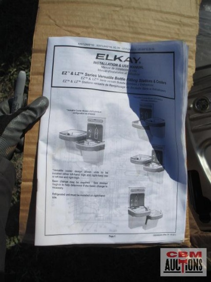Elkay drinking fountain with bottle dispenser