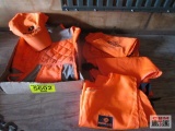 Mossy Oak & Redhead hunters safety vests L-XL and Mossy Oak hat
