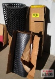 Assorted Floor Mats: Saddle Trax, slip-resistant rubber, and runner