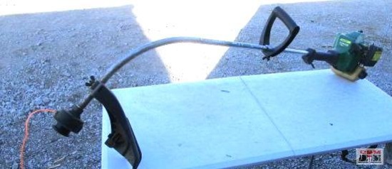Weed Eater Gas String Trimmer (Unknown)