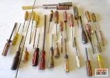 Lot of Mixed Screwdrivers