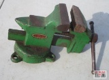 Dunlap Bench Vise, 3 1/2