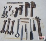Adjustable Pipe Wrenches, 10' Crestoloy Wrench, Level, Bottle Openers, Open Ended Wrenches, Eye