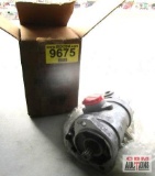 Bobcat Hydraulic Pump 6651877 Fits 843B 843
