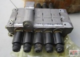 New Holland CR960 Combine...Straw...Elevator...Stack...Valve...86583233