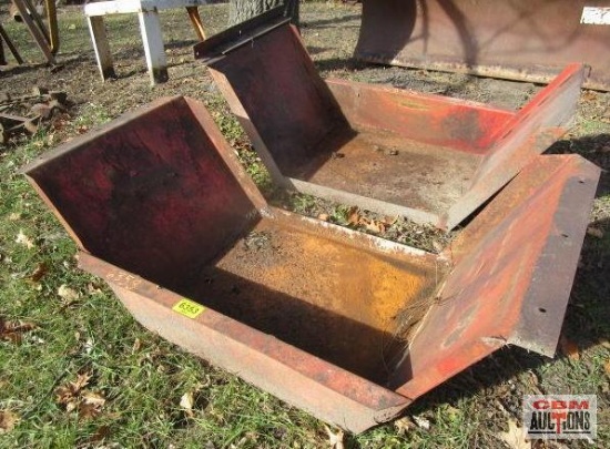 Pair of large truck fenders