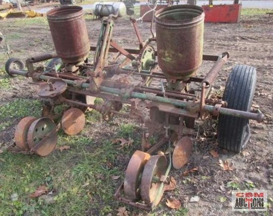 John Deere pull type 2 row planter 7' wide