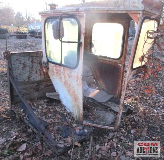 Steel tractor cab with 3pt carry all 4'x6'