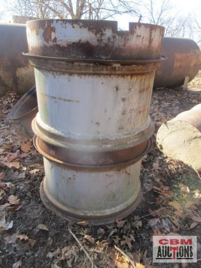 Pair of rear tractor clamp on dual rims