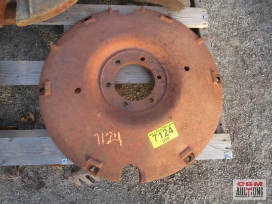 Rear tractor wheel center