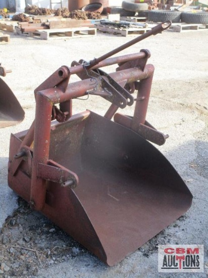 3 pt 28" Reversible dirt slip scoop