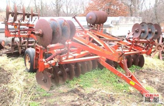 Allis Chalmers 15' pull type disk with flip up wings
