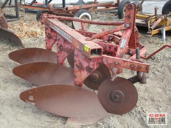 Massey Ferguson 82 4 bottom 16" moldboard plow, 4th bottom is removed and laying beside it