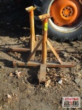 Pair of pipe stands
