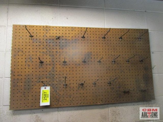 Peg Board & Hooks