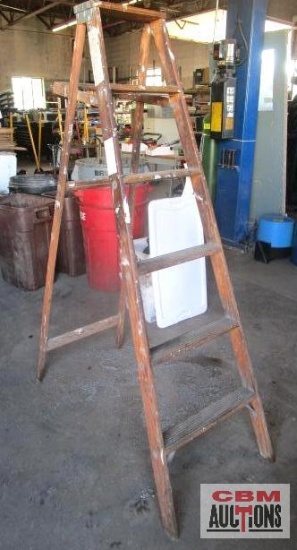 6' Wooden Step Ladder