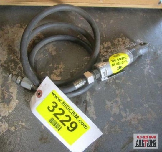 1/4" Air Ratchet With Hose Whip (Runs)