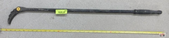 Titan 17833 33" Indexable Pry Bar