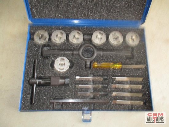 Greenfield Ind. AA4 Little Giant Tap & Die Set w/ Metal Storage Case... *ALB